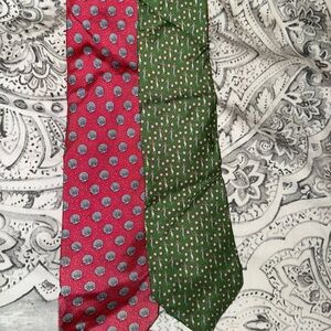 Lot of two Vineyard Vines silk neck ties Hula Girl and Seashell prints
